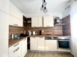 All House and Garden - Masline - 3