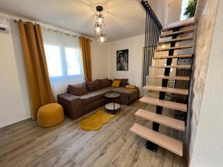 All House and Garden - Masline - 7