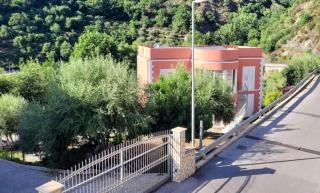 Alma Turismo Apartment - SantʼAngelo di Brolo - 3