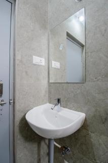 4 Colors Hotels Kondapur - 2