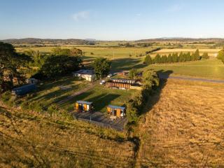 Green Haven by Tiny Away - Longford - 0