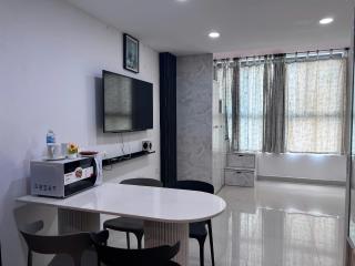 Botanica Premier Airprot Free Poll Gym - Ho Chi Minh - 4