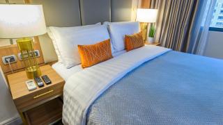 Business & Leisure Stay in Eastwood City - Manila - 4