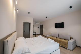 Elif Hotel - Sarandë - 1