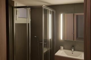 Jocasta - Cocoon Apartment Near Metro Station - Athene - 5