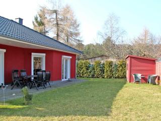 rotes Ferienhaus im Fischerdorf - Freest - 8