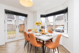 Large Modern Home, Free Parking, Families and Contractors Welcome - Bristol - 2