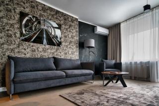 Scan QR code for apartment video tour - free parking, gym access, air conditioning, kitchen and more in central Riga - Rīga - 3