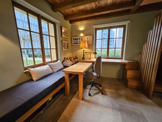 Bijou house in a private garden! - Prag - 0