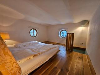 Bijou house in a private garden! - Praga - 3