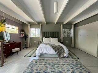 Tranquility in the Trees Loft Style Apartment - Pretoria - 3