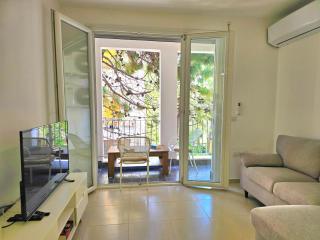 Durres Beachfront Apartment 083 - Durazzo - 5