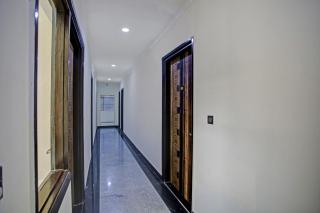 Hotel O COZY RETREAT - Noida - 7