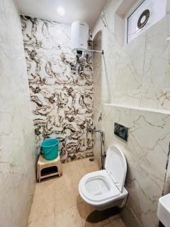 Hotel Wisteria Haridwar - 6