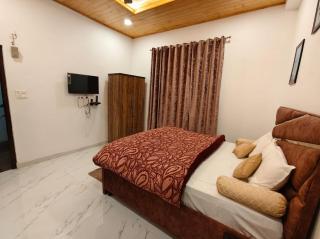 Claremont Homestay By StayApart - Kasauli - 4