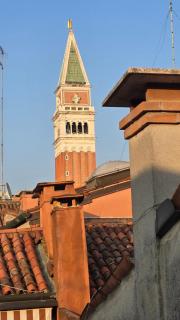 The Golden Secret Court - Venice - 5