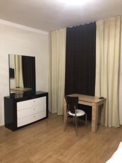 Квартира в центрі міста із затишним двориком - 4