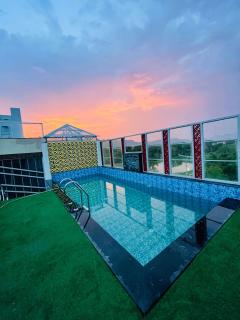 The LAKE MOUNT - Udaipur - 0