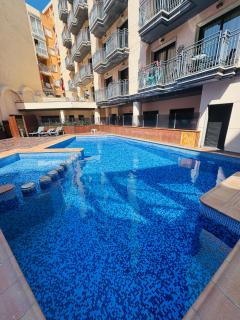 Piso de SIMBA cerca de playa, con piscina y varias terrazas - 0