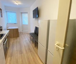 Spacious Apartment with Balcony in Duisburg - Duisburgo - 3