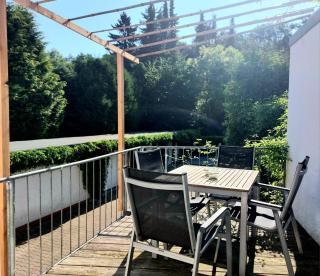 GUESTHOUSE - Ferienwohnung Ennepetal im Heilenbecker Tal - Ennepetal - 0