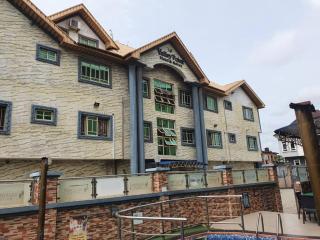 Valley Point Hotel and Suites - Sangotedo - 6