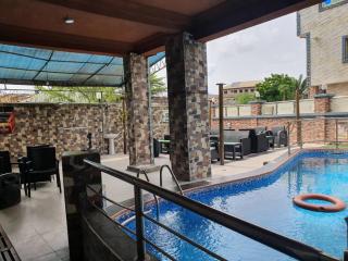 Valley Point Hotel and Suites - Sangotedo - 5