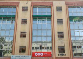 Super Hotel O Shubham Inn - Ahmedabad - 0