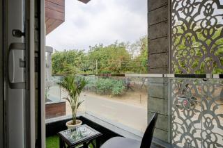The Empire Studioz Golf Course Road - Gurgaon - 2