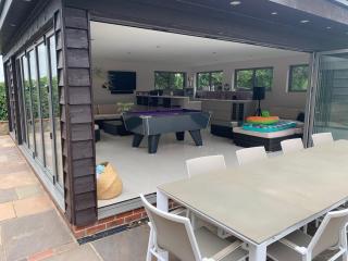 Hewarts Barn, Brand New Property, 1 Mile From The Beach, 15 Minutes From All Goodwood Events - Bognor Regis - 4