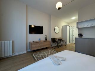 Comfort Class Apartment By The Sea & Casino Fun - Batumi - 8