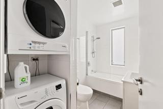 The Waterfront Suites 2 Bedroom - 7