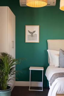 Hermanus Waterfront, Central Mountain View Apartment - Apt 6 - Hermanus - 8
