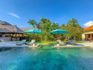 Villa Bugis Drupadi Seminyak - Seminyak - 7