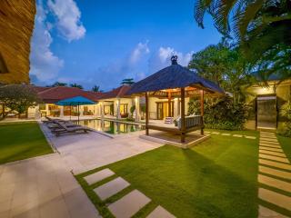 Villa Bugis Drupadi Seminyak - Seminyak - 6