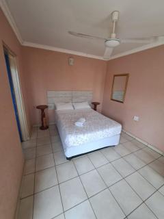 Monarch Guest House - Vosburg - 3