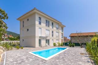 Apartment in Villa Marealto with pool, garage and seaview - Ičići - 0