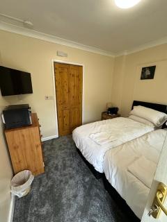 The Prince of Wales Inn - Tredegar - Nant-y-bwch - 9