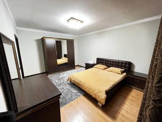 Квартира 3 комнаты, в новой части города, престижный район - 2