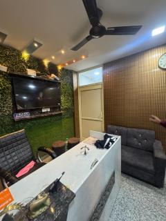 BANKEY BIHARI HOTEl - Haridwār - 9