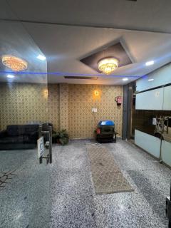 BANKEY BIHARI HOTEl - 8