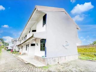 Capital O 94630 Cipanas Residence (Villa Agape) - Cianjur - 8