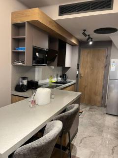 The Diamond In City Luxury Suites By ZENORA Living - 5