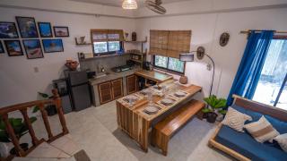 Manta House - Villa in Town - El Nido - 0