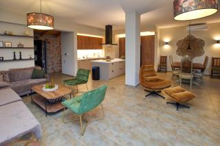 Aether Panorama Pool Retreat - 2