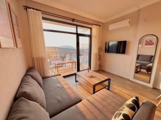 Green Roof Terrace with Sea and Nature view - - 2