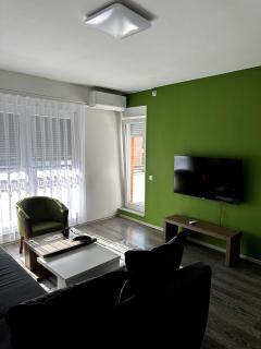 Green Apartment in Prishtina - Pristina - 9
