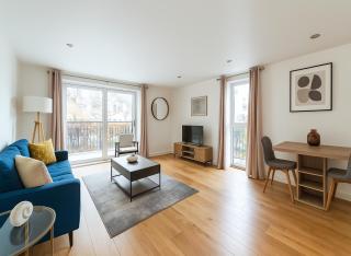 2 Bed Apartment in Lewisham - London - 0