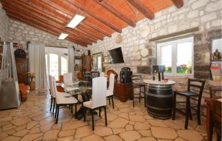 Stunning Home In Monterosso Almo - Monterosso Almo - 5