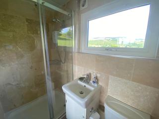 Snowdonia 1-Bed Chalet Sleeps 2 Stunning Views - Pennal - 4